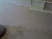 Antes y después de la limpieza carpeta cemento